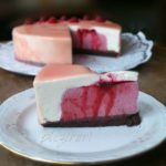 Tort cu tonka si zmeura