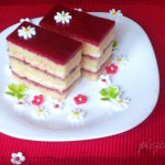 Prajitura Martisor, cu zmeura și vanilie