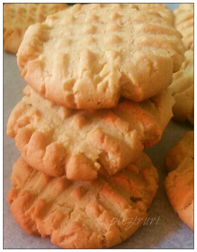Biscuiti cu unt de arahide