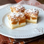 Prajitura cu branza dulce, piersici si bezea