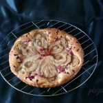 Tarta cu pere, merisoare si migdale