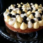 Tarta Fantastik cu lamaie si cirese amarena in sirop