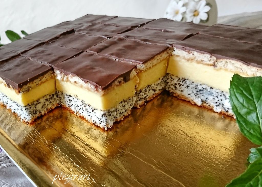 Prajitura Tosca (mac, cocos, crema de vanilie)